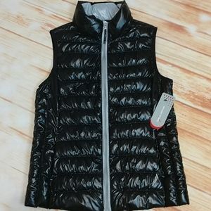 Exertek Black Shiney Puffer Vest. Size S